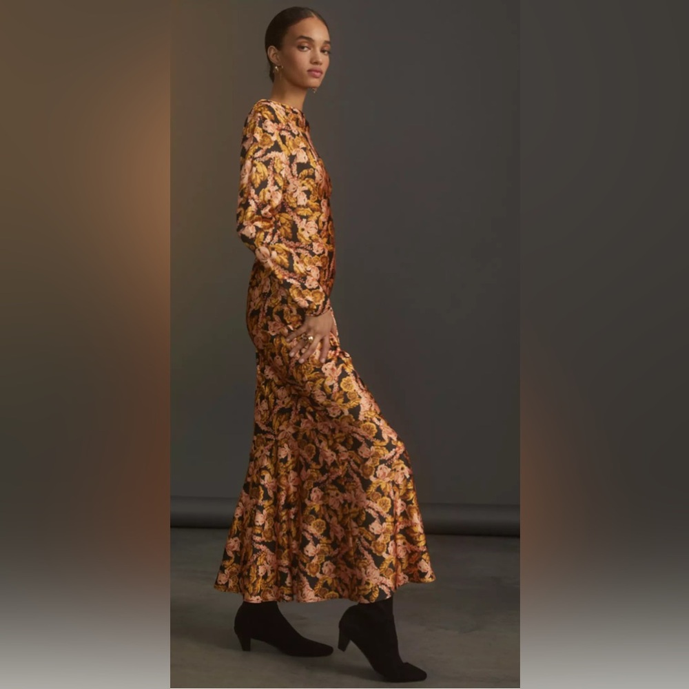 SIGNIFICANT OTHER AIIFOS Evie Pleated Cut-Out Midi Dress, Floral Long Sleeve - Picture 7 of 14